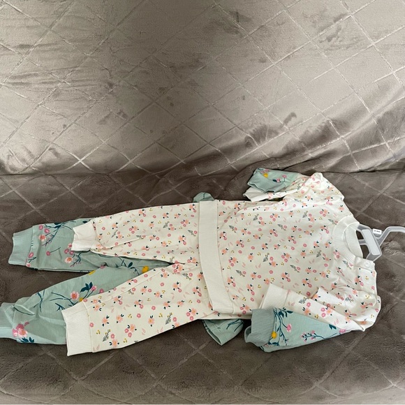 NWT 4pc Set 6-9 Months Baby Girl Floral Set -The Children's Place - Picture 4 of 4